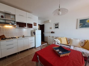 Appartement, 2 chambres, balcon, vue sur le jardin | Intérieur