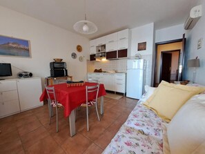 Appartement, 2 chambres, balcon, vue sur le jardin | 2 chambres