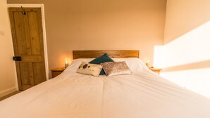 Room - Hillside Cottage in Matlock, No Deposit (Matlock)