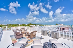 Terrace/patio - Oceanview Rooftop Retreat  3BR 3BA in Marathon FL (Marathon)