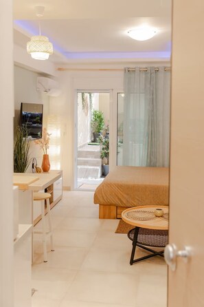 1 chambre, fer et planche à repasser, Wi-Fi, draps fournis