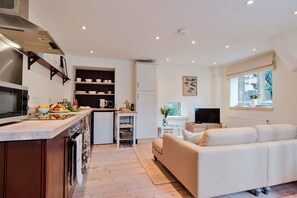 Cottage | Living room - Cottage in Painswick Near Cotswold Way (Stroud)