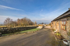 Exterior - Cottage in Staffordshire Near Peak District (Leek)