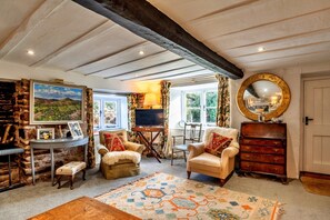 Cottage | Living room - Holiday Cottage With Private Garden, No Deposit (South Molton)