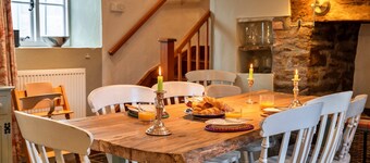 Holiday Cottage With Private Garden, No Deposit