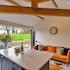 Cottage in Cotswolds With Hot Tub & Views