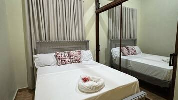 6 chambres, fer et planche Ă  repasser, Wi-Fi, draps fournis