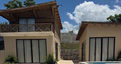VILLAS LAS INDIGENAS
Spacious 6-bedroom Villa with Private Pool and WiFi