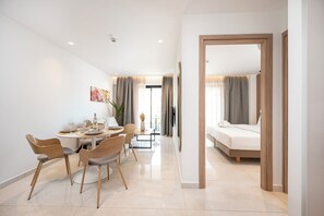 Suite, King Size Bed | 1 bedroom, individually decorated, free WiFi, bed sheets - Unicos City Suites (Kos)