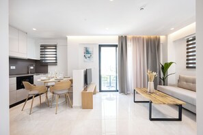 Superior Apartment, Balcony, City View | 1 bedroom, individually decorated, soundproofing, free WiFi - Unicos City Suites (Kos)