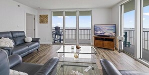 TV - Wrap around Balcony with Gulf and Sound Views-TT9E (Pensacola Beach)