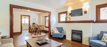 Charming 2-bedroom house with AC, WiFi in Saint Joseph