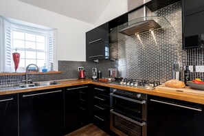 Private kitchen - Lighthouse With Sea-views in Cumbria, No Deposit (Barrow-in-Furness)