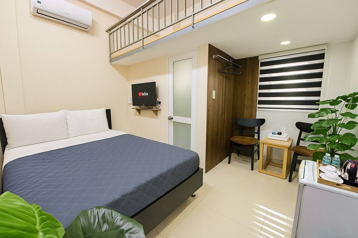 มินิบาร์, โต๊ะทำงาน, ห้องเก็บเสียง, Wi-Fi ฟรี