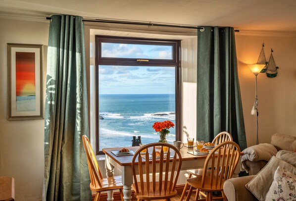 Cottage | Dining - Cottage in Sennen With Stunning Sea Views (Penzance)