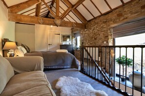Casa de campo | 1 dormitorio y tabla de planchar con plancha