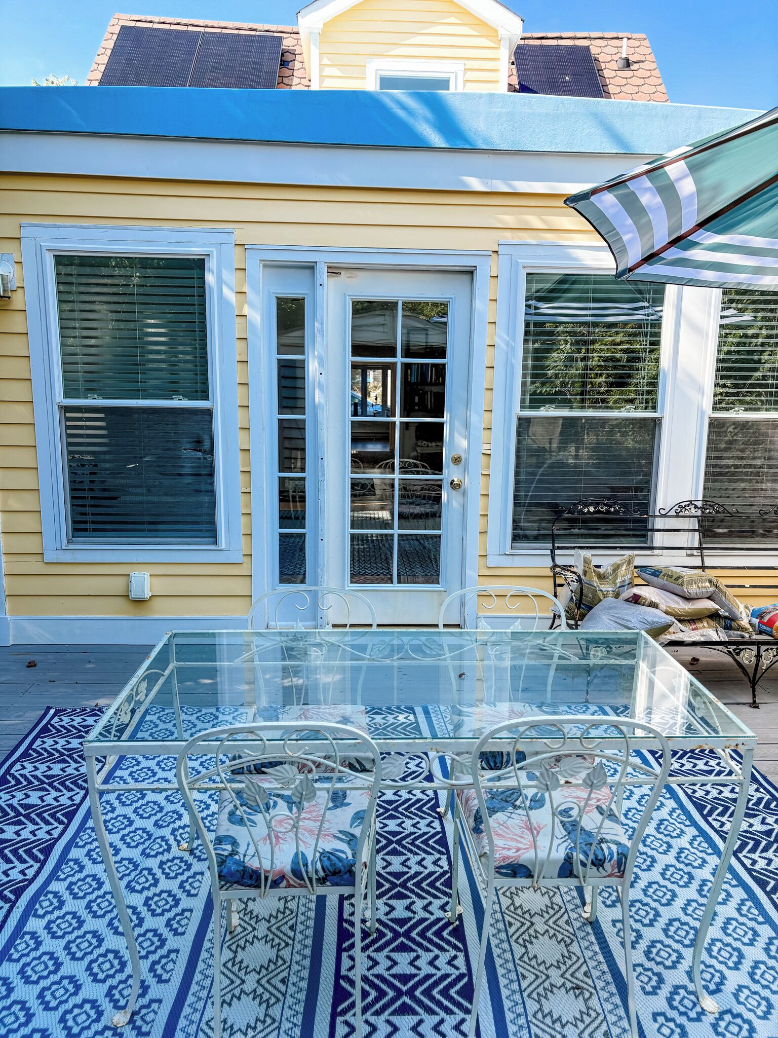 屋外ダイニングエリア