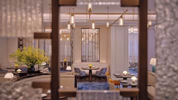 5 間餐廳,供應早餐、午餐和晚餐,日本料理