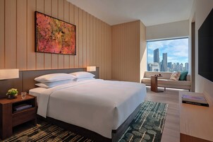 Down duvets, minibar, in-room safe, laptop workspace