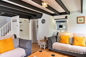 Cottage | Living room - Cottage in Cornwall Near Porth Beach (Newquay)