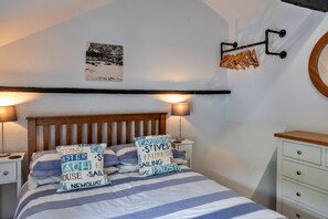 Cottage | 2 bedrooms, iron/ironing board - Cottage in Cornwall Near Porth Beach (Newquay)