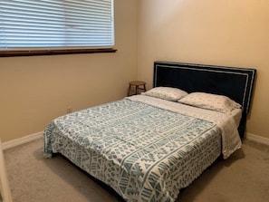 5 quartos, ferros/tábuas de passar roupa, Wi-Fi, roupa de cama