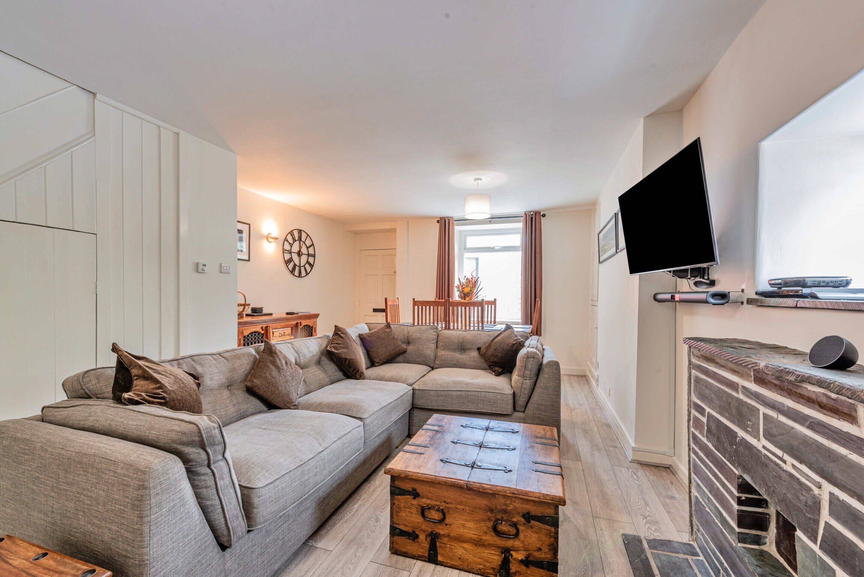 Mobile Home | Living room