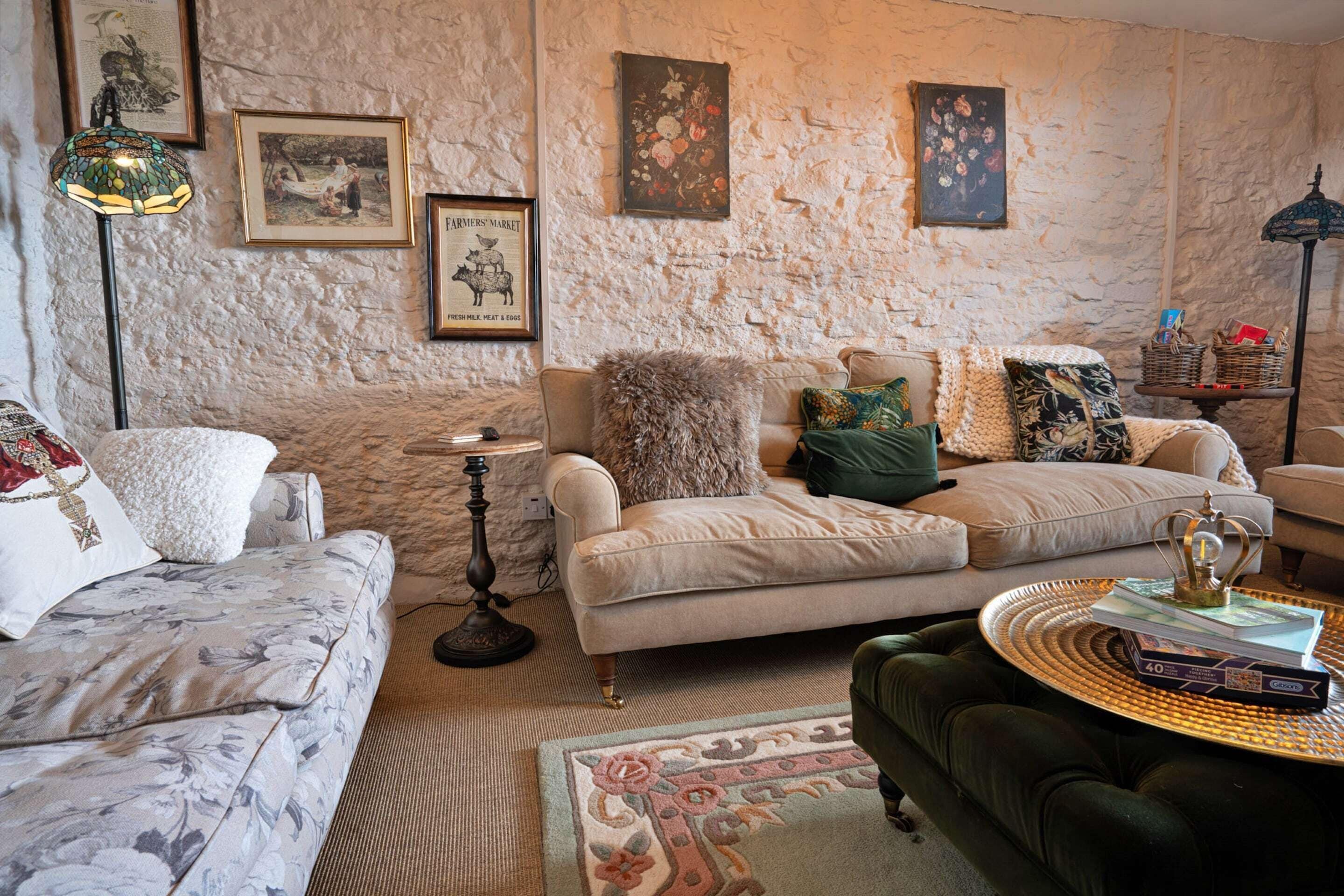 Cottage | Living area