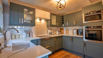 Cottage | Bếp riêng