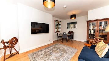 Apartment | Living room