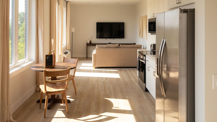 Boardwalk Suites & Residences By Kasa