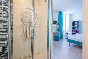 Estudio económico | 4 habitaciones, caja de seguridad en la habitación y cortinas blackout 
