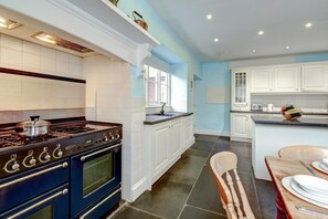 House | Private kitchen