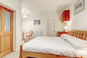 Talo | 7 makuuhuonetta, silitysrauta/-lauta