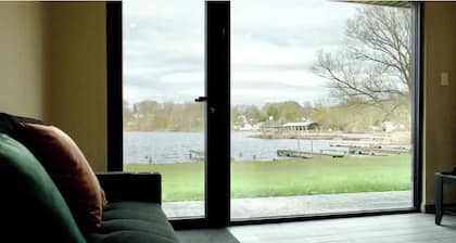 1 Bedroom Cottage #3: Willow Bay