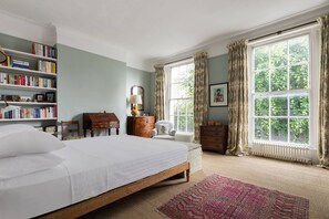 4 chambres, fer et planche à repasser, Wi-Fi gratuit, draps fournis