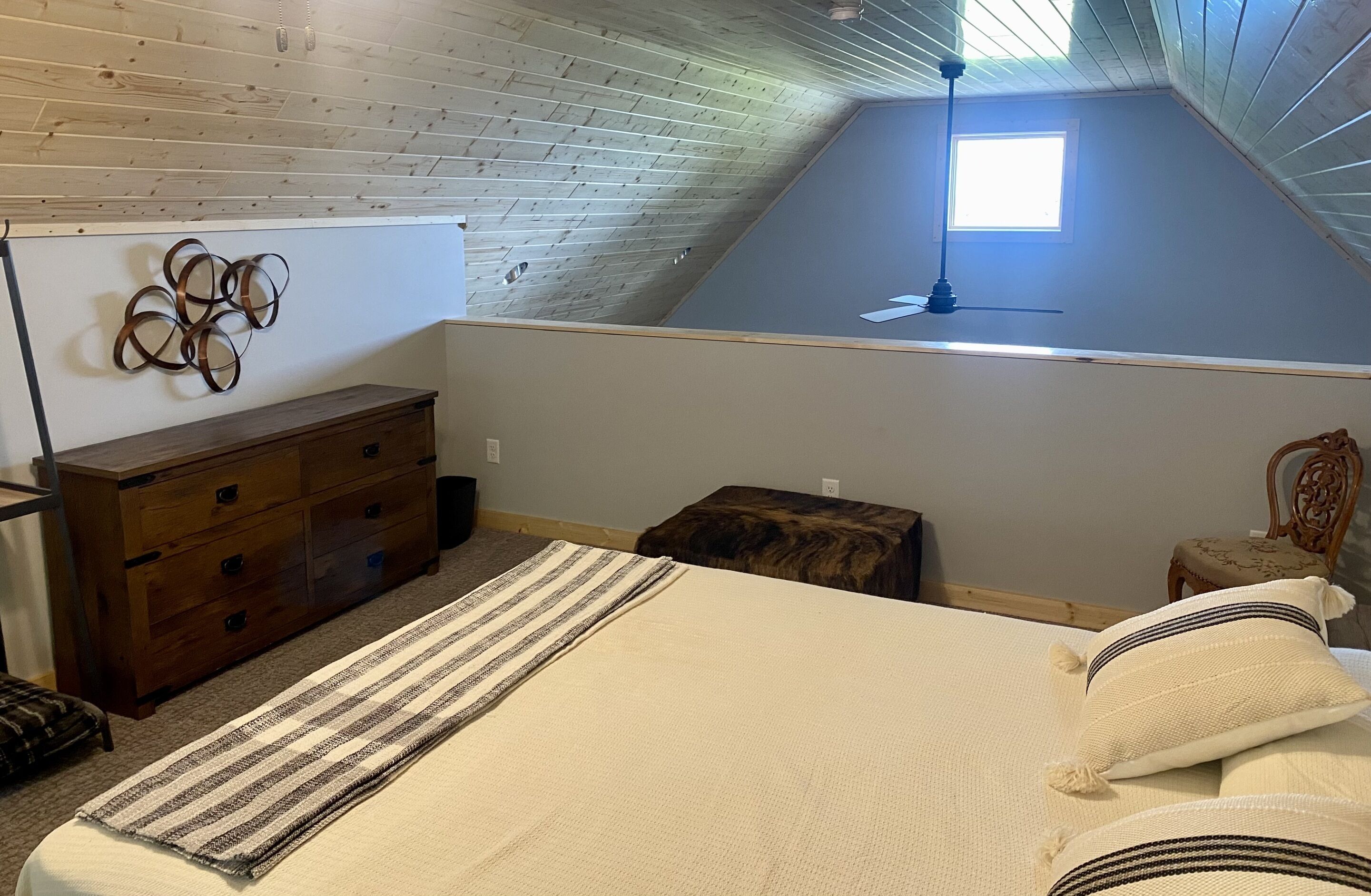 Loft / Mezzanine