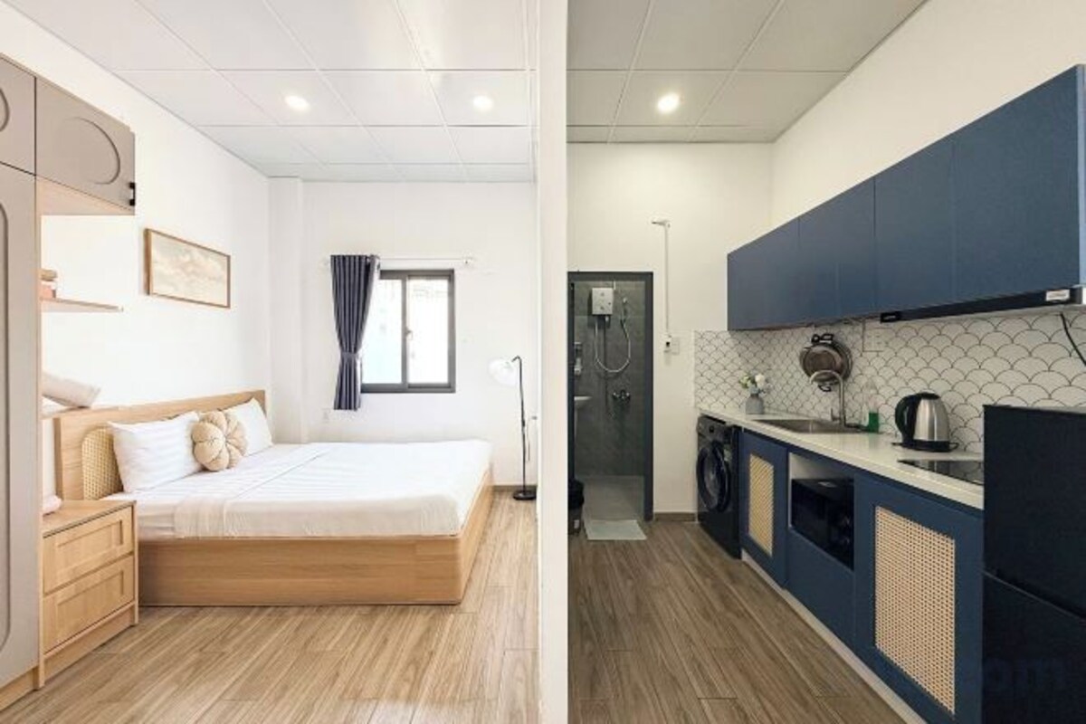 One Bed Room