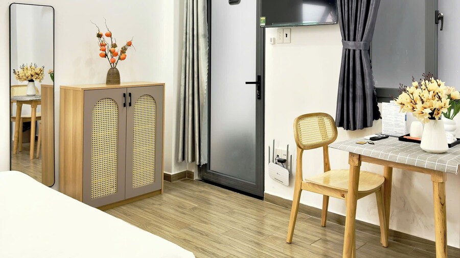 Urbanest Serviced Apartment - Near airport