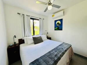 Unclassified image, 2 of 22, button