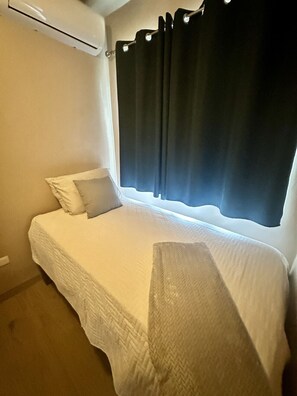 Imagen sin descripción, 3 de 18, botón