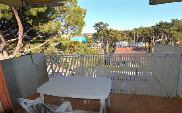Balcony - Totally Renewed Apartment in Lignano Sabbiadoro With Terrace (Lignano Sabbiadoro)