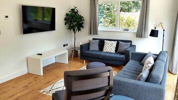 Cottage | Living area