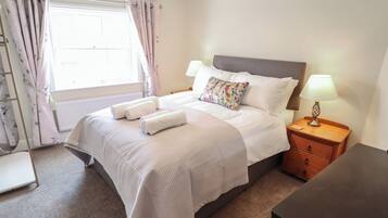 2 bedrooms, individually decorated, individually furnished, free WiFi