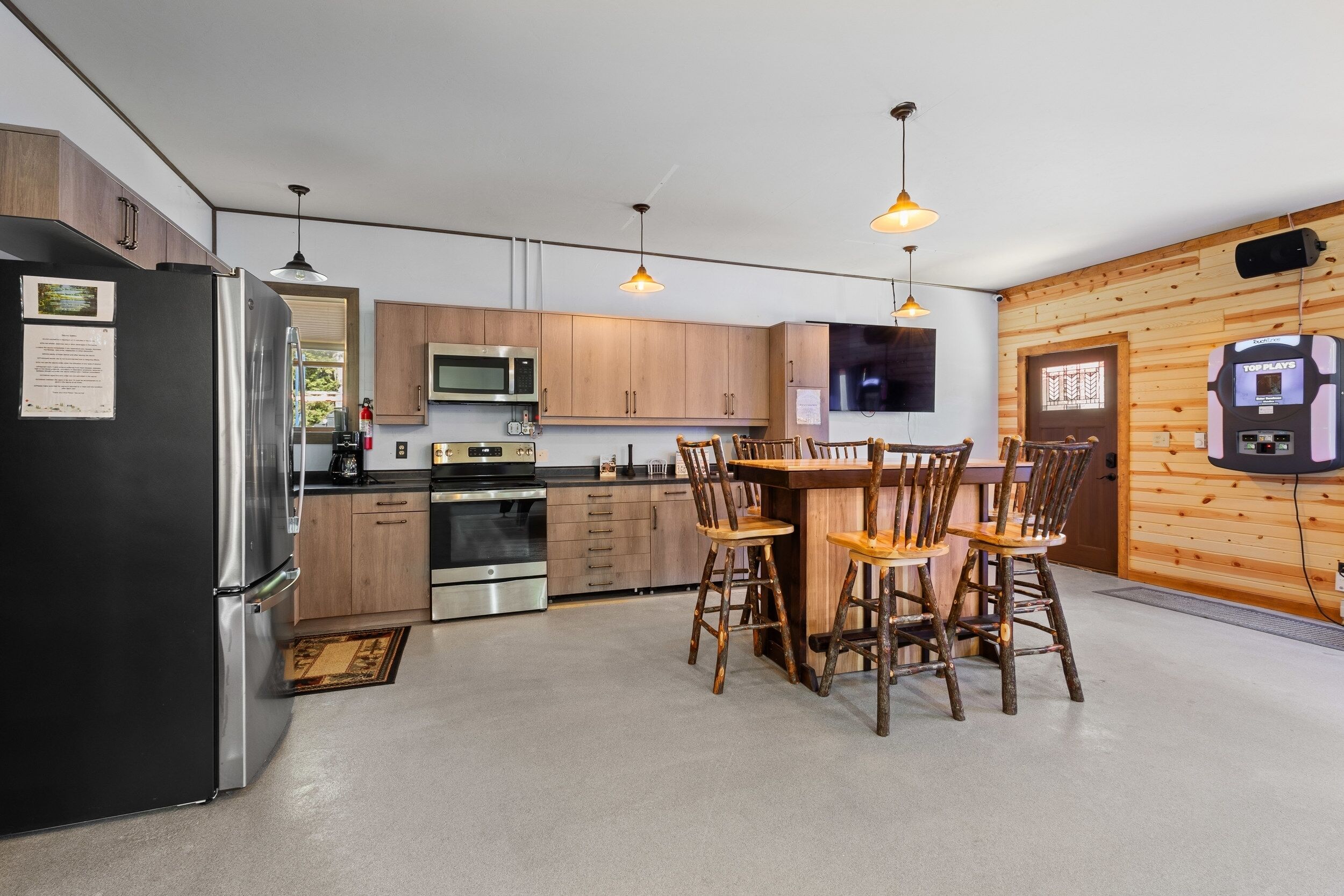 冰箱、微波炉、烤箱、炉灶