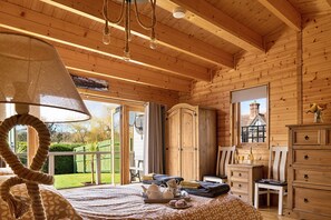 Cottage | 1 bedroom, iron/ironing board, individually furnished - Lodge in Shropshire With Private Hot Tub (Craven Arms)