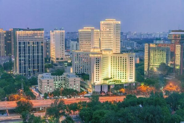 Exterior - Landmark Towers Hotel (Beijing)
