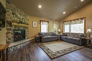 Télévision, cheminée