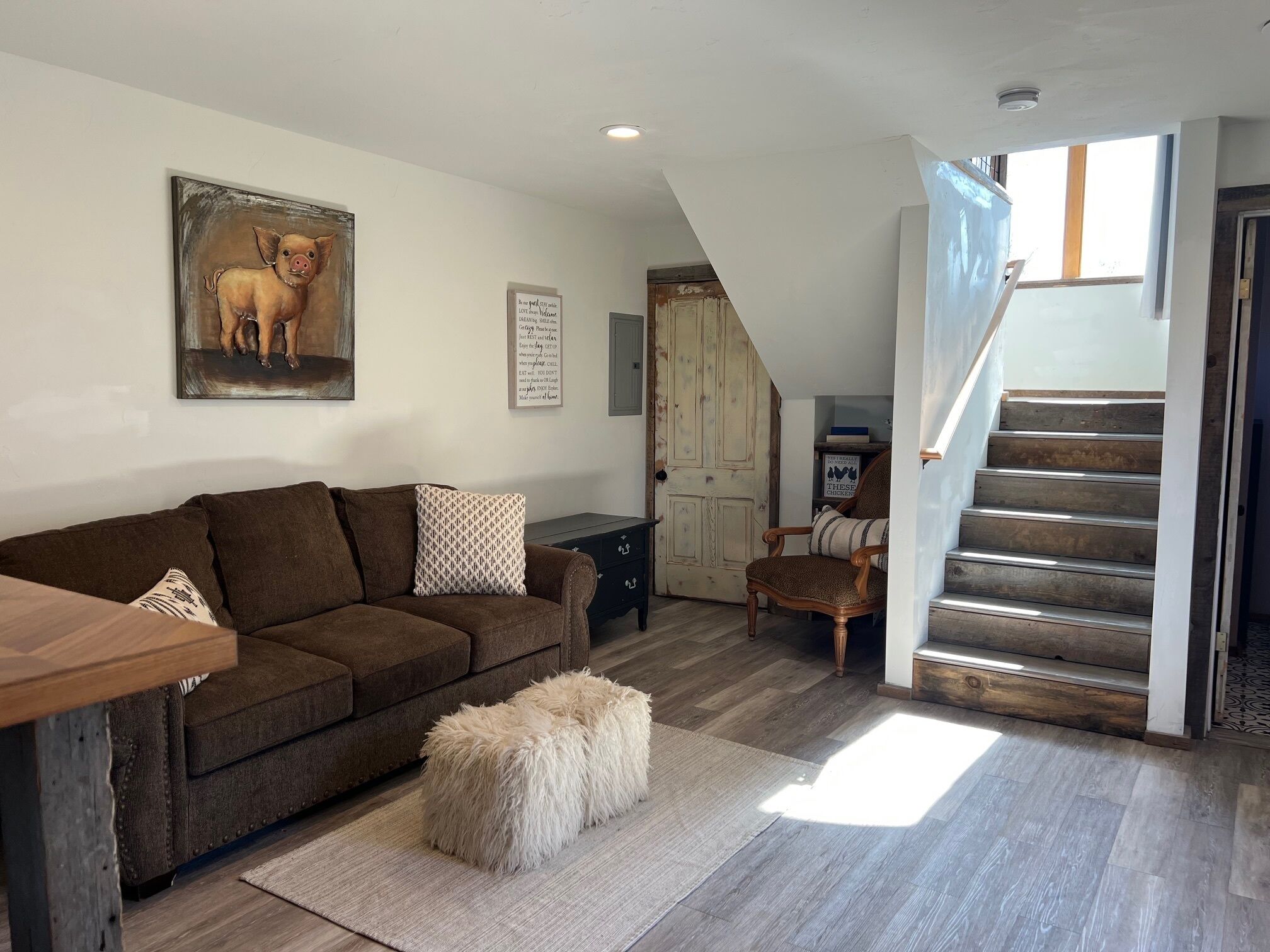 Una Smart TV, una chimenea