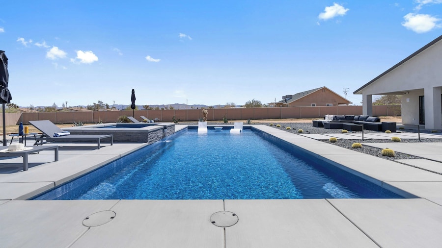 Bocce, Pool+spa, Game Room, Firepit Modern Oasis Yucca Haven by Avantstay